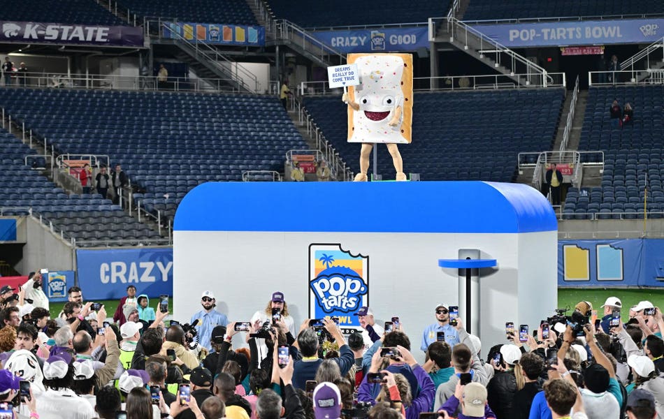 Pop-Tarts Edible Mascot A Stadium Staple Of Bowl Season