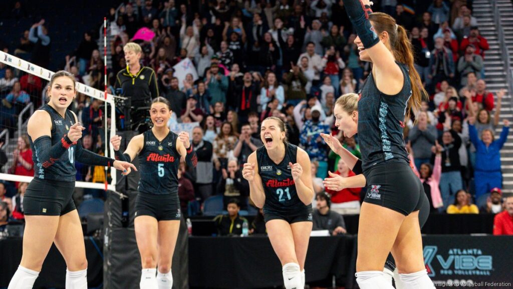 Edible Arrangements CEO buys minority stake in Atlanta pro volleyball team
