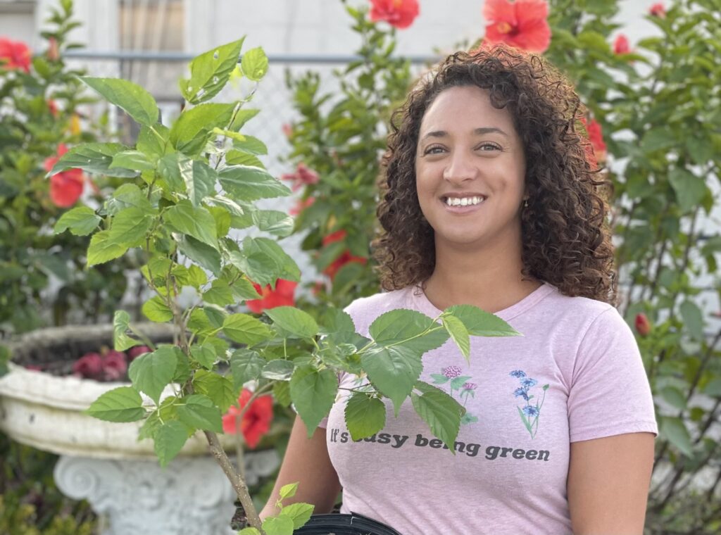 Edible gardening company receives community grant