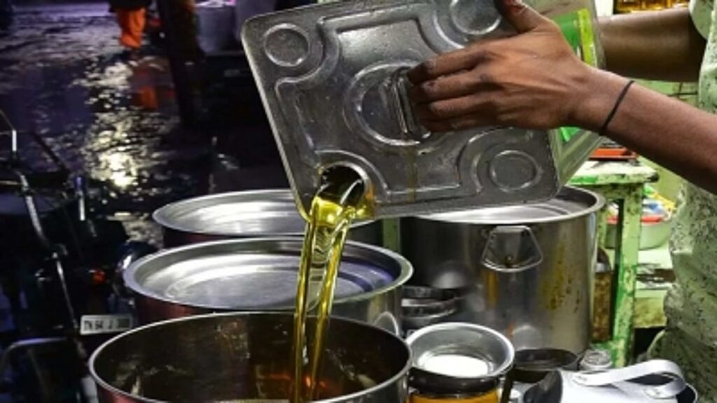 Customs duty on edible oil import reduced to ease prices ahead of festivals